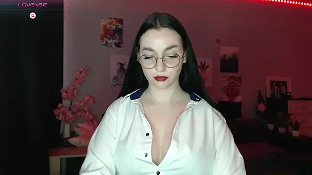 Snapshot of Fluffy_Tiffy chatting on 03/13/25, 03:22 Fluffy Tiffy online show from 03/13/25, 03:22