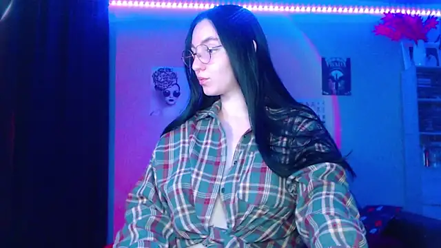 Fluffy Tiffy online show from 10/29/25, 12:09