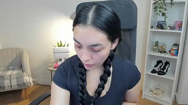  BellaEvans  online show from 05/25/26, 04:56
