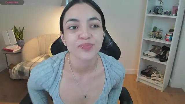  BellaEvans  online show from 03/27/26, 05:49