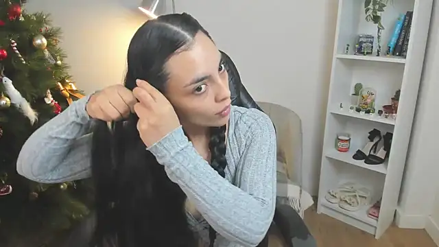  BellaEvans  online show from 12/18/25, 05:56