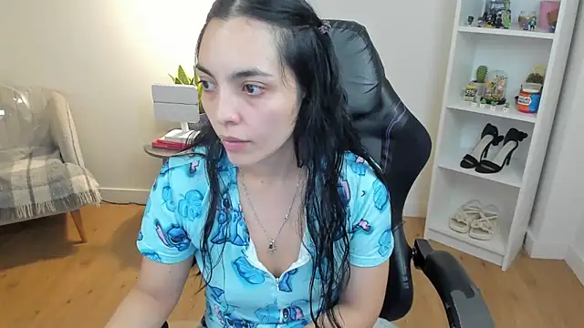 BellaEvans  online show from 04/30/26, 11:39