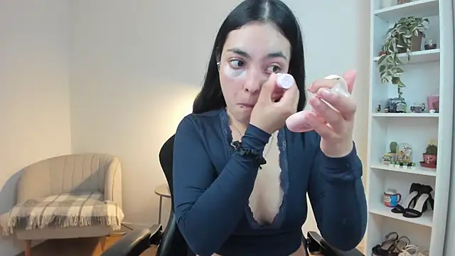  BellaEvans  online show from 03/19/26, 05:40