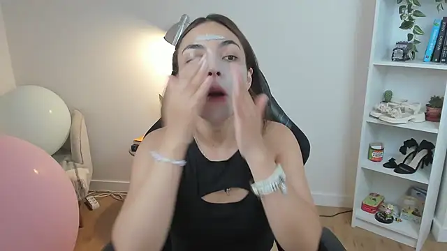  BellaEvans  online show from 09/11/25, 04:23