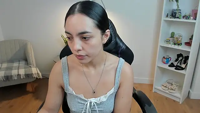  BellaEvans  online show from 02/13/26, 05:51