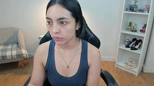  BellaEvans  online show from 03/05/26, 05:48