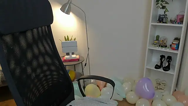  BellaEvans  online show from 05/09/26, 05:00