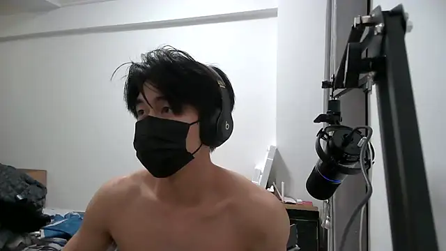 Snapshot of wuzhimao0207 chatting on 12/18/24, 03:22 wuzhimao0207 online show from 12/18/24, 03:22