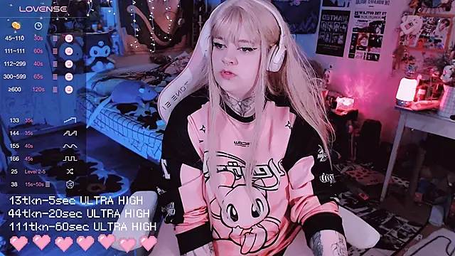 noori  hope online show from 11/30/25, 04:13