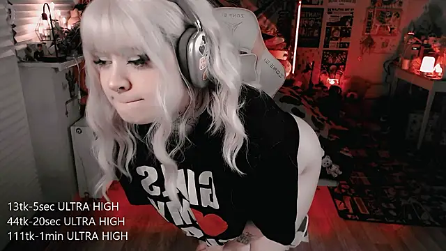 Snapshot of noori__hope chatting on 03/21/26, 09:30 noori hope online show from 03/21/26, 09:30