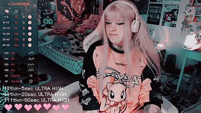 noori  hope online show from 11/21/25, 09:36