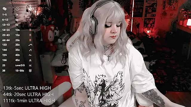 Snapshot of noori__hope chatting on 03/17/26, 08:34 noori hope online show from 03/17/26, 08:34