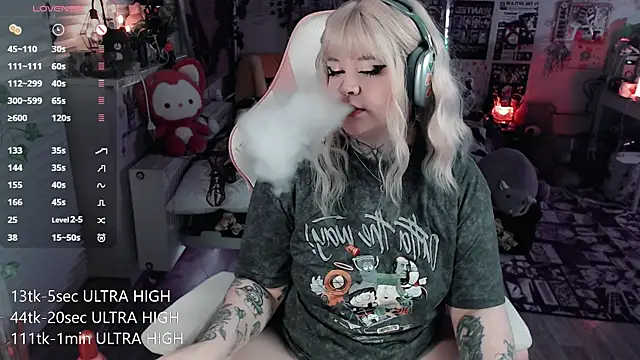 Snapshot of noori__hope chatting on 03/26/26, 11:24 noori hope online show from 03/26/26, 11:24