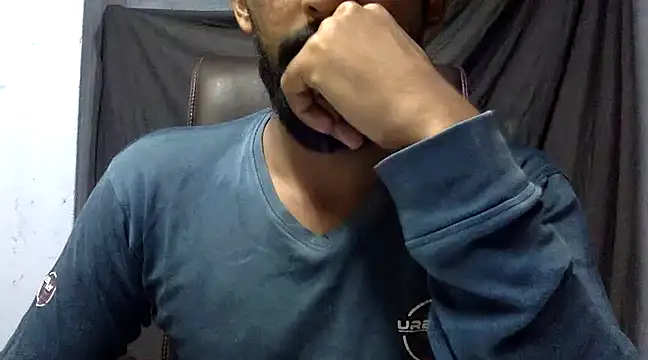 Snapshot of ASIF_F chatting on 12/12/24, 03:59 ASIF F online show from 12/12/24, 03:59