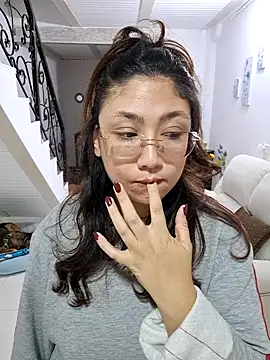 Mia Ruiz online show from 09/13/25, 02:44