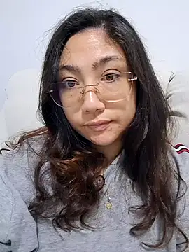 Mia Ruiz online show from 12/02/25, 03:07