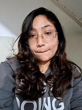 Mia Ruiz online show from 10/02/25, 02:15