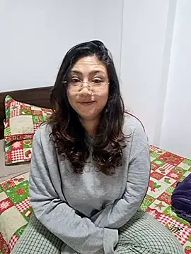 Mia Ruiz online show from 11/23/25, 03:16