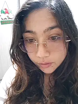 Mia Ruiz online show from 11/06/25, 03:21
