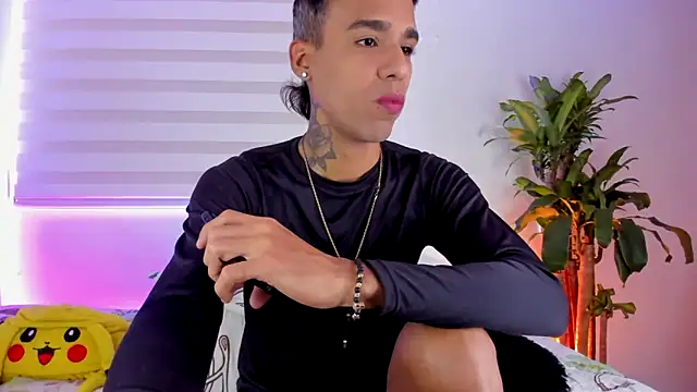 aldrinwhite online show from 09/23/25, 06:15