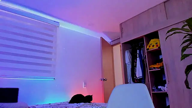 aldrinwhite online show from 12/01/25, 04:30