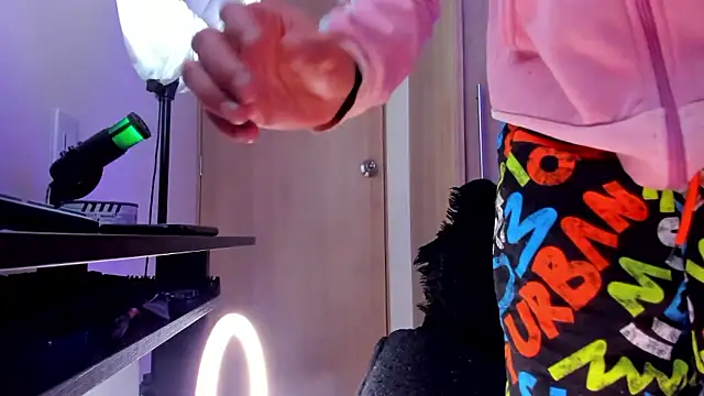 aldrinwhite online show from 01/13/26, 05:11