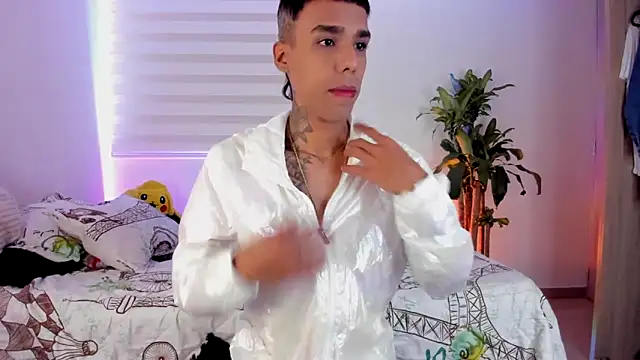 aldrinwhite online show from 09/14/25, 05:35