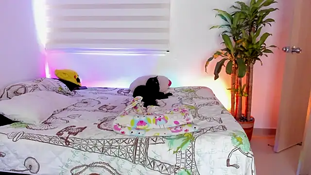 aldrinwhite online show from 10/15/25, 05:21