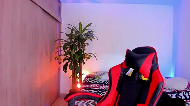 aldrinwhite online show from 04/11/26, 06:11