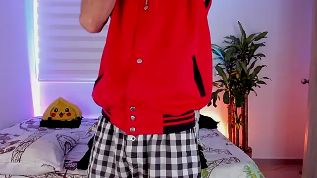 aldrinwhite online show from 10/25/25, 04:40