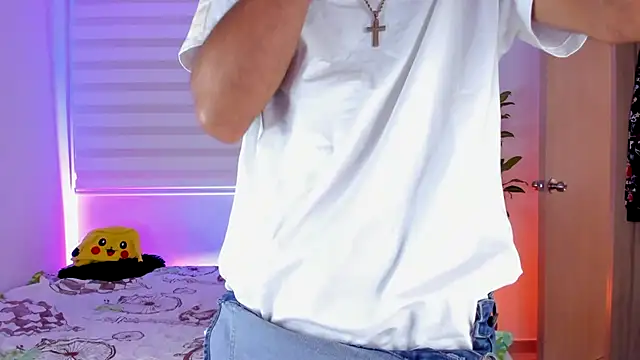 aldrinwhite online show from 10/12/25, 04:41