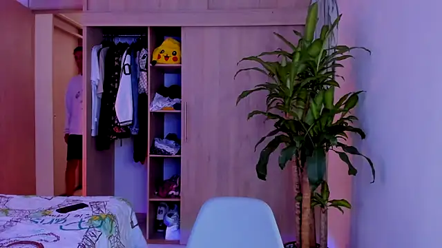 aldrinwhite online show from 11/22/25, 03:44