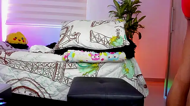 aldrinwhite online show from 10/10/25, 06:42