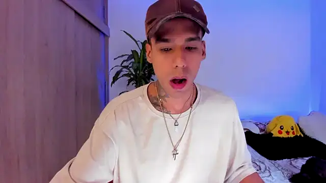 aldrinwhite online show from 03/23/26, 07:47