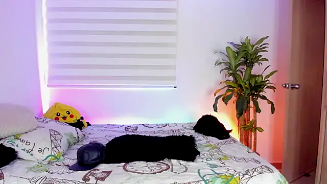 aldrinwhite online show from 10/04/25, 06:31