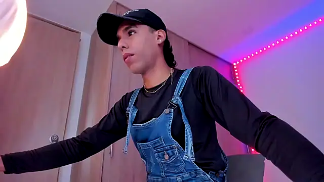 aldrinwhite online show from 02/05/26, 05:31