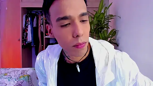 aldrinwhite online show from 11/29/25, 08:20