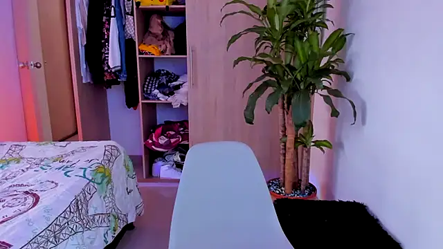 aldrinwhite online show from 12/03/25, 04:28