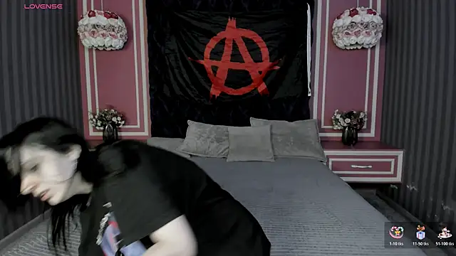 Snapshot of Medusa__Gorgona chatting on 06/04/26, 01:05 Medusa Gorgona online show from 06/04/26, 01:05