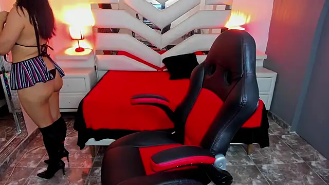 KateTompson  online show from 02/02/26, 01:10