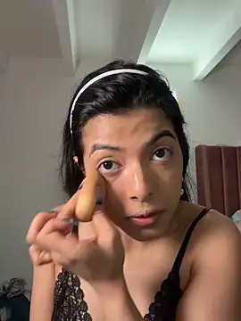 Chrishell  online show from 03/10/26, 04:27