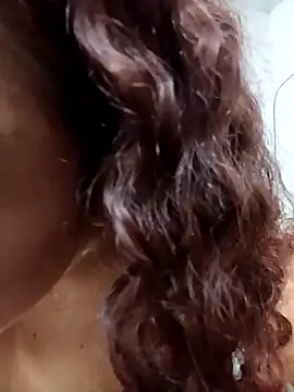 Mommy-Hot online show from 11/23/25, 05:45