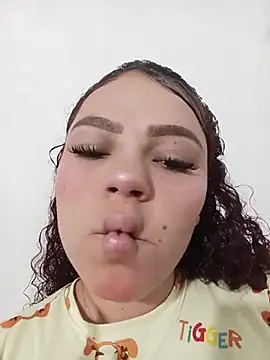 Mommy-Hot online show from 04/20/26, 01:56