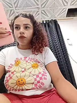 Snapshot of Mommy-Hot chatting on 09/09/25, 01:59 Mommy-Hot online show from 09/09/25, 01:59