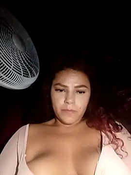 Snapshot of Mommy-Hot chatting on 10/10/25, 02:45 Mommy-Hot online show from 10/10/25, 02:45