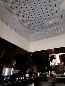 Mommy-Hot online show from 12/19/25, 01:24