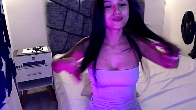 Snapshot of cloe_fox chatting on 11/07/25, 03:00 cloe fox online show from 11/07/25, 03:00