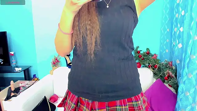 LindaaLu online show from 01/13/26, 05:22