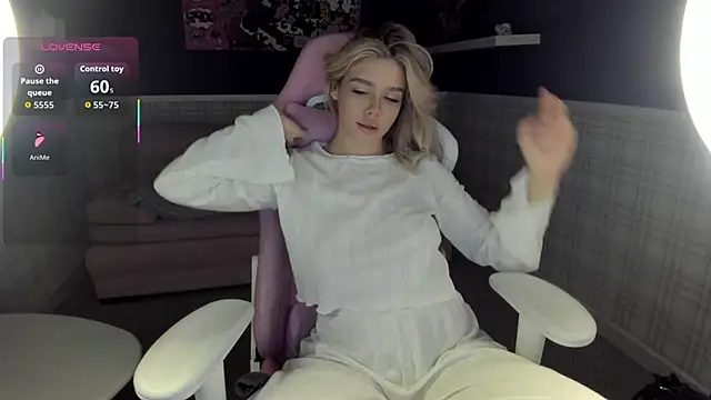 Anna Robinson online show from 02/19/26, 12:29