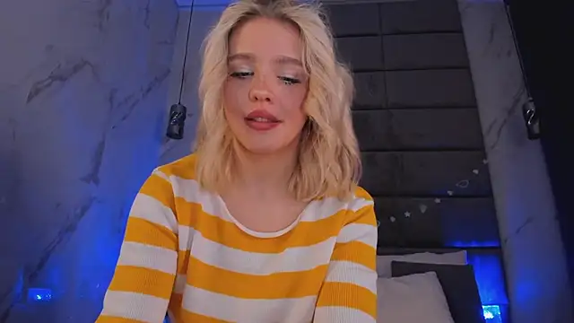 Anna Robinson online show from 03/23/26, 01:50